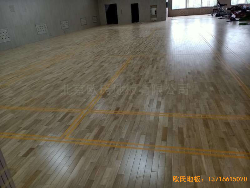 山西運(yùn)城財(cái)經(jīng)學(xué)校運(yùn)動(dòng)木地板鋪裝案例
