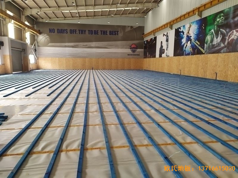 江蘇昆山市博瑞祥汽車一站服務(wù)體育木地板鋪裝案例