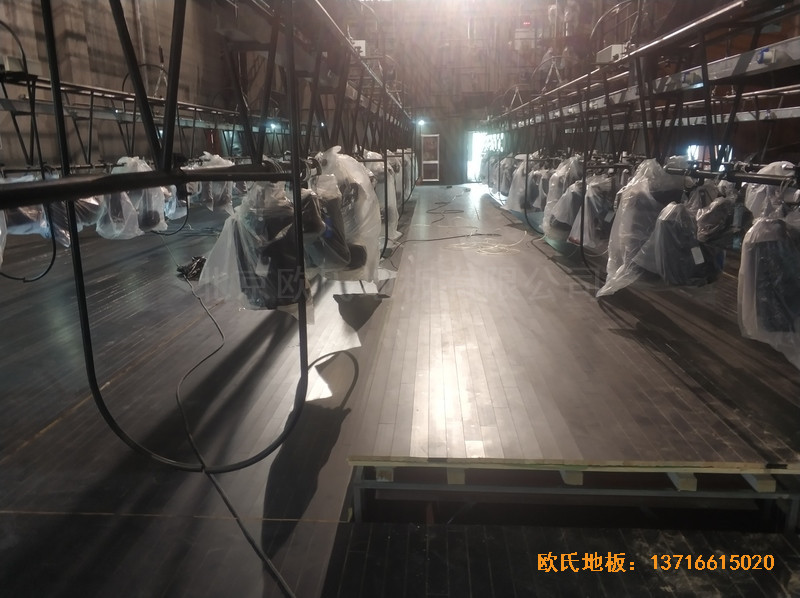 杭州職工之家舞臺體育地板鋪設(shè)案例3
