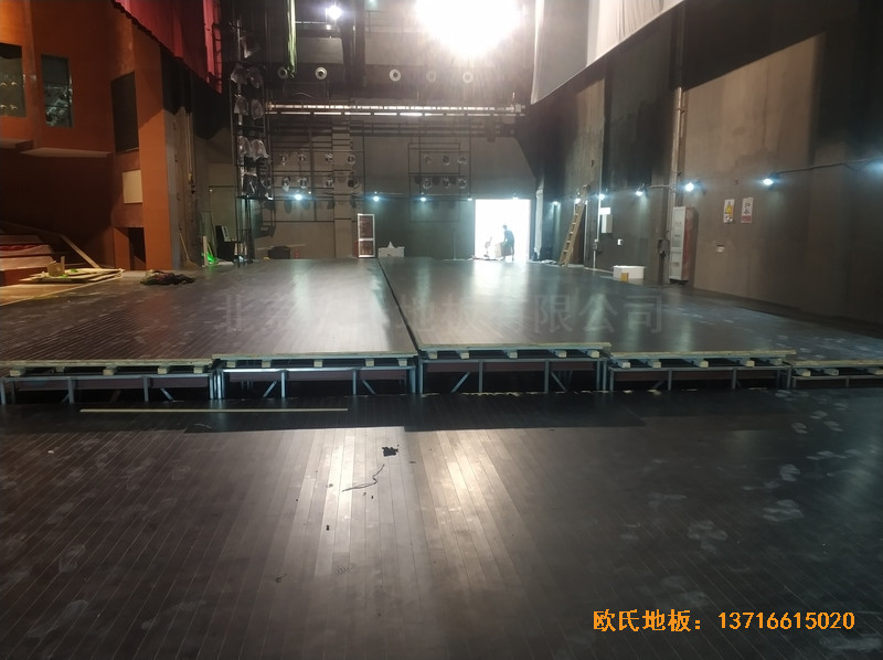 杭州職工之家舞臺體育地板鋪設(shè)案例5