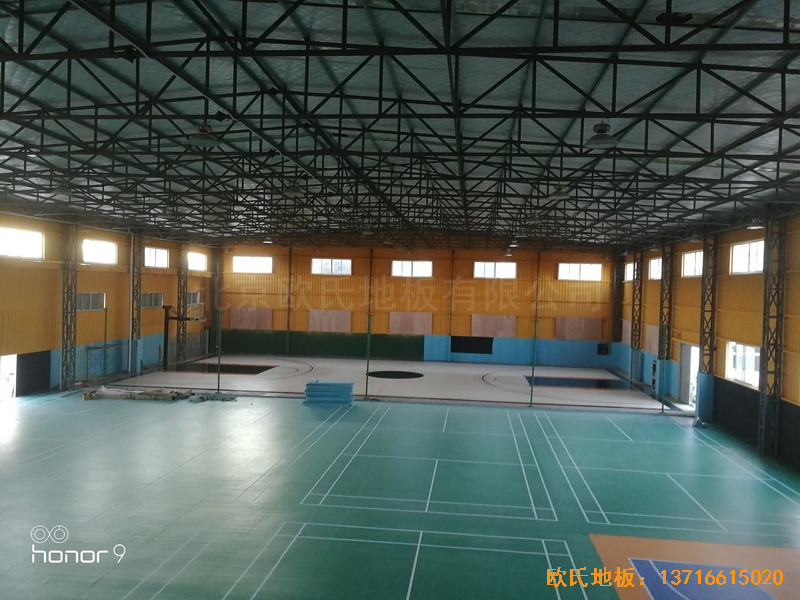 上海衛(wèi)清東路弄麥子俱樂(lè)部運(yùn)動(dòng)地板安裝案例0