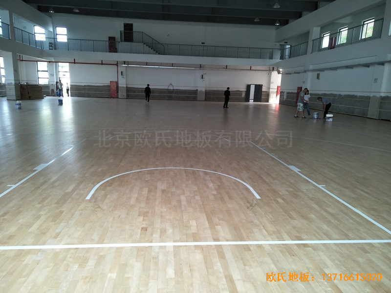 上海嘉定婁唐學(xué)?；@球館體育地板鋪設(shè)案例4
