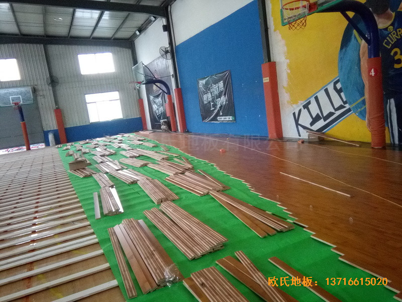 上海閔行kBT藍球訓練館體育木地板施工案例2