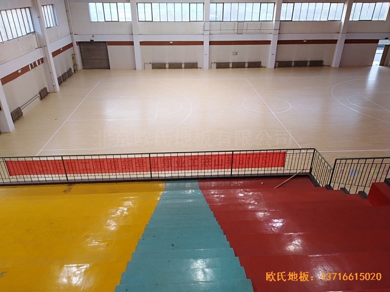 山東淄博工業(yè)職業(yè)學(xué)院籃球館運(yùn)動(dòng)木地板鋪設(shè)案例5