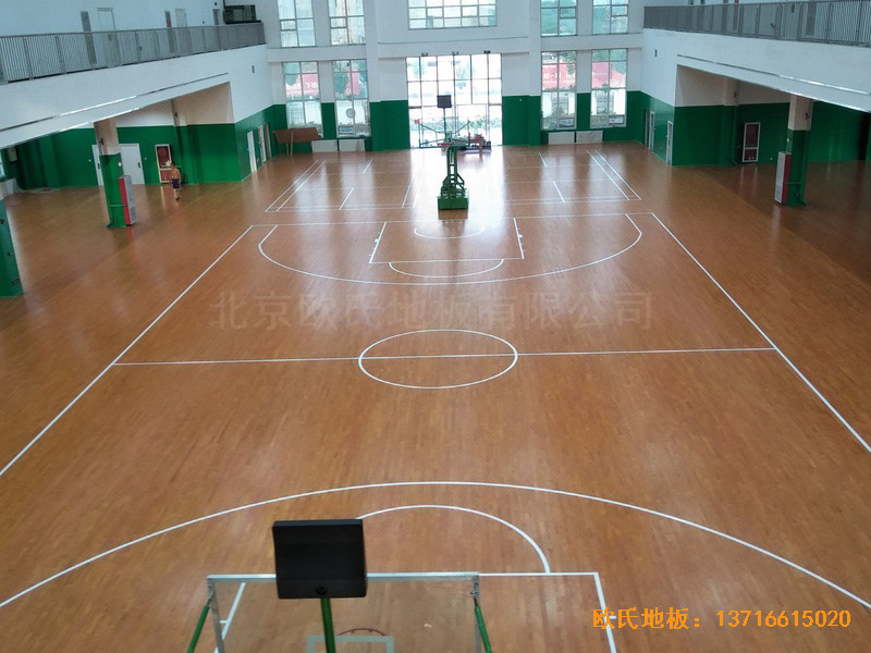 山東荷澤定陶新一中籃球館運(yùn)動(dòng)地板施工案例5