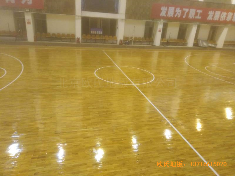 山西璐安集團(tuán)籃球館體育地板鋪裝案例1