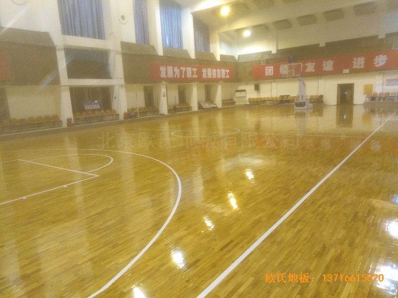 山西璐安集團(tuán)籃球館體育地板鋪裝案例2
