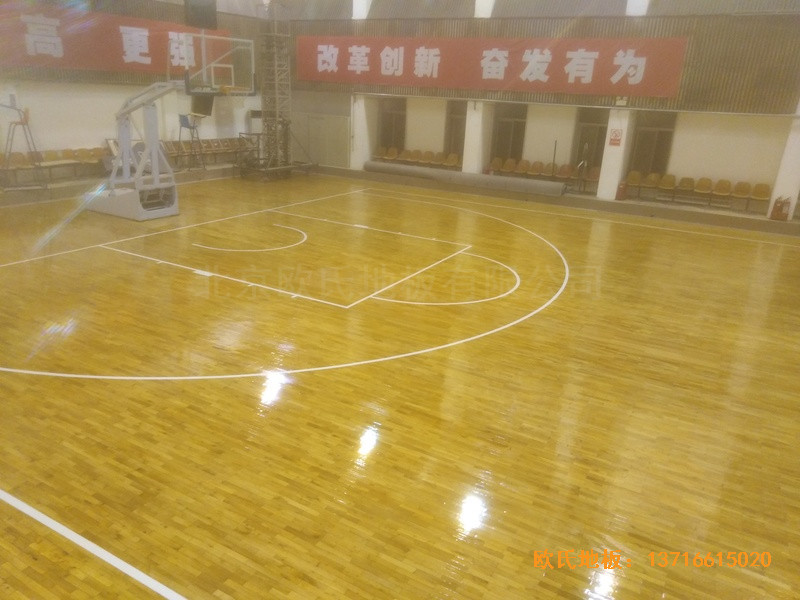 山西璐安集團(tuán)籃球館體育地板鋪裝案例4