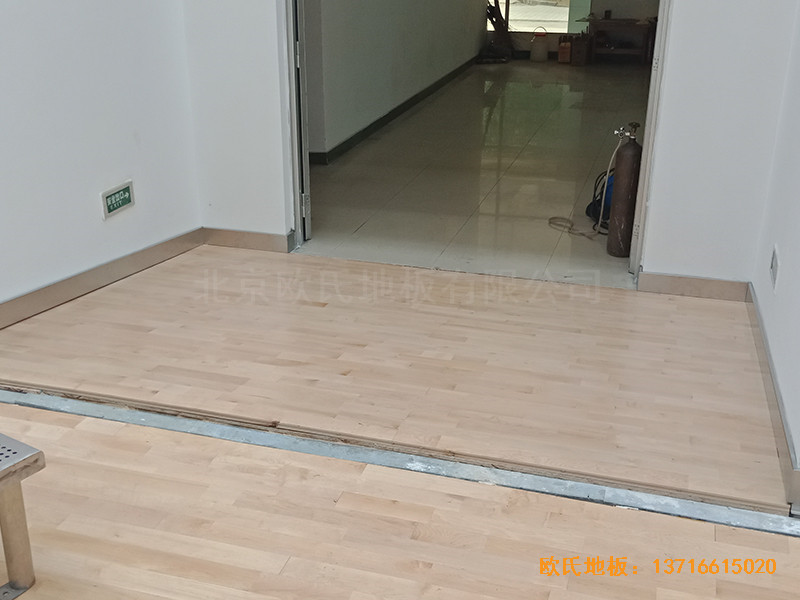 廣州外語外貿(mào)大學北校區(qū)體育館運動地板鋪設案例3