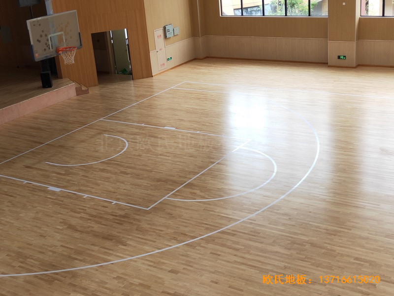 杭州高中啟成校區(qū)籃球館運動地板安裝案例5