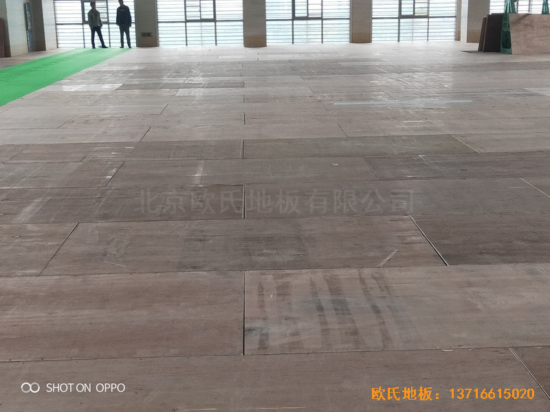 江蘇三井實驗小學籃球館運動地板施工案例2
