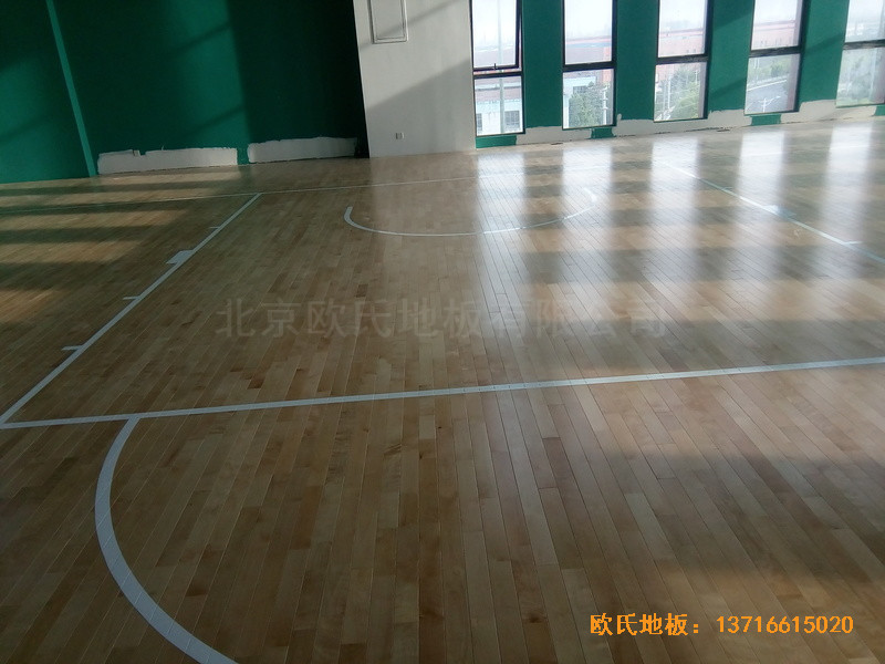 江蘇南京漢風(fēng)公司籃球館體育地板安裝案例4