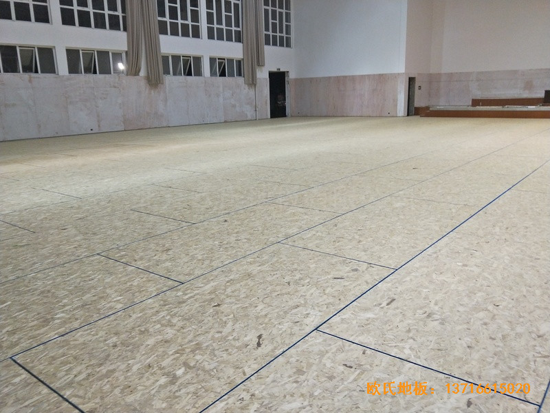 江蘇宿遷消防支隊(duì)籃球館運(yùn)動木地板安裝案例2