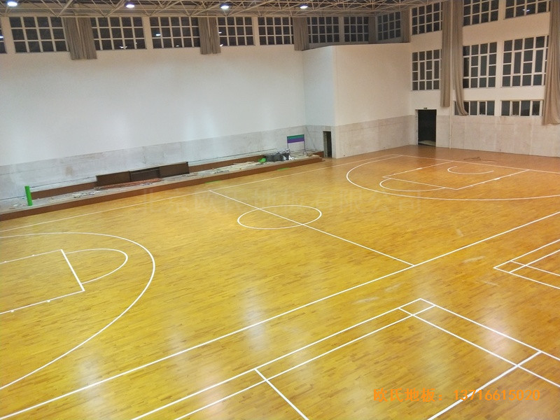 江蘇宿遷消防支隊(duì)籃球館運(yùn)動木地板安裝案例3