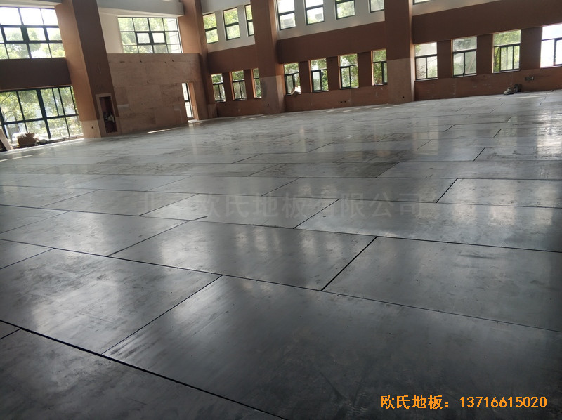 江蘇常州同濟中學(xué)運動館運動地板施工案例2