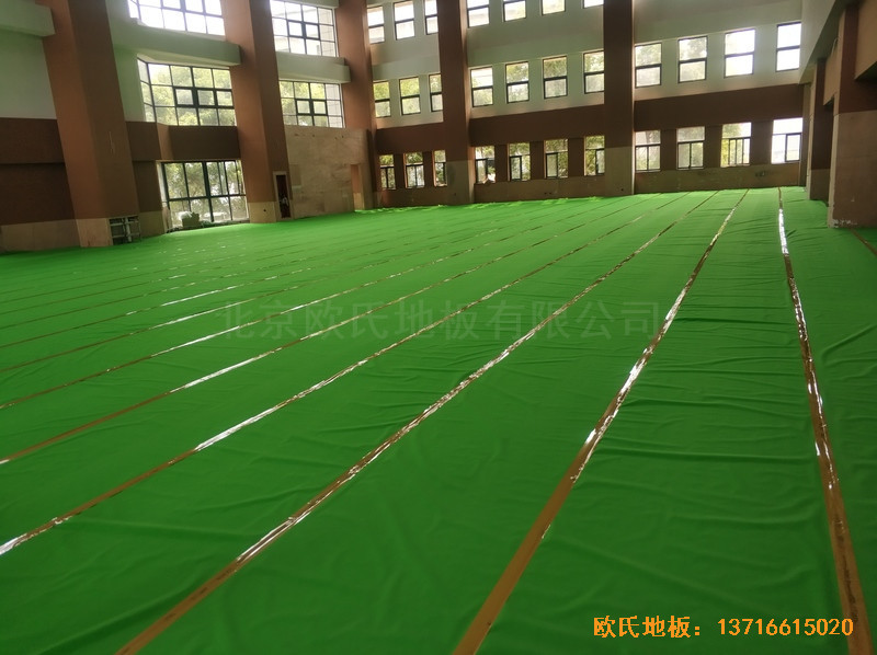 江蘇常州同濟中學(xué)運動館運動地板施工案例3