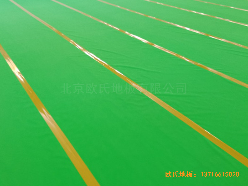 江西新余渝水七小籃球館運(yùn)動(dòng)地板鋪設(shè)案例3