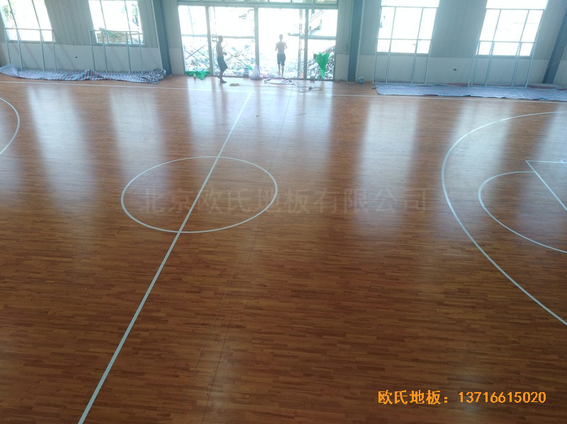 江西鷹潭中級人民法院籃球館體育地板鋪設案例3