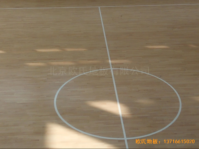 洛陽伊水小學籃球館體育木地板鋪設案例2