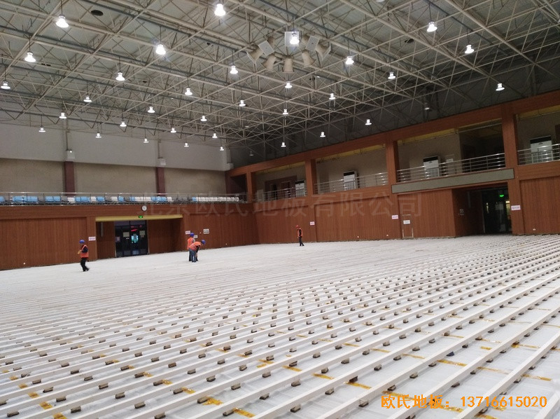 浙江三門核電站體育館運(yùn)動(dòng)木地板安裝案例1