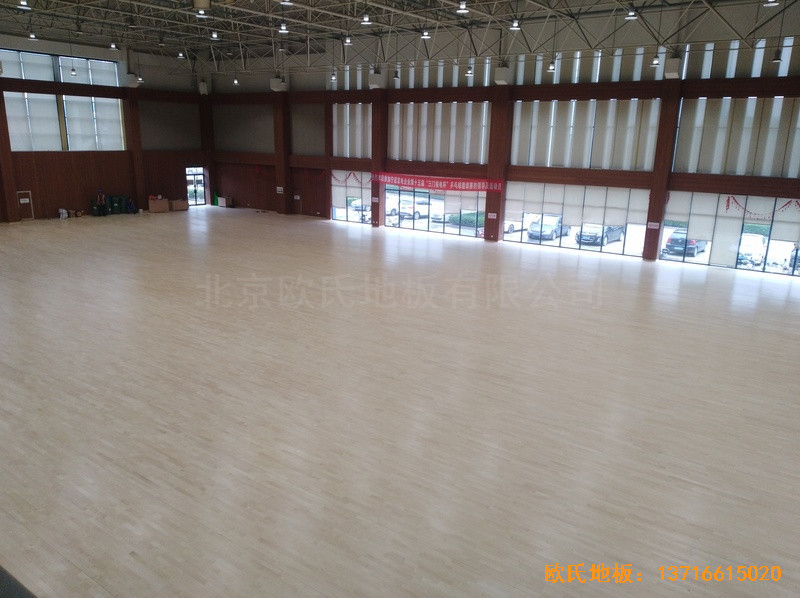 浙江三門核電站體育館運(yùn)動(dòng)木地板安裝案例4