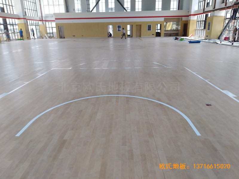云南倪家營第三小學(xué)籃球館運動地板安裝案例0
