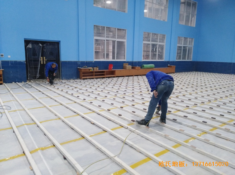 湖南婁底市建設(shè)銀行羽毛球館體育木地板鋪裝案例1
