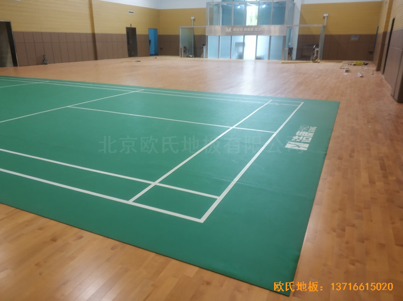 濰坊高密中國(guó)電網(wǎng)羽毛球館體育木地板安裝案例0