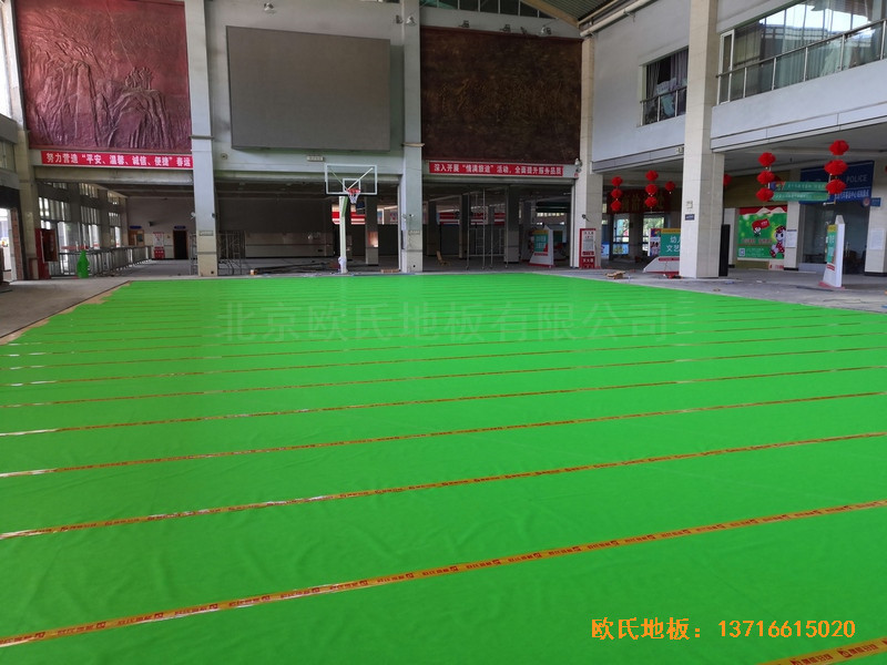 福建龍巖羅龍西路269號(hào)籃球館體育地板鋪設(shè)案例2