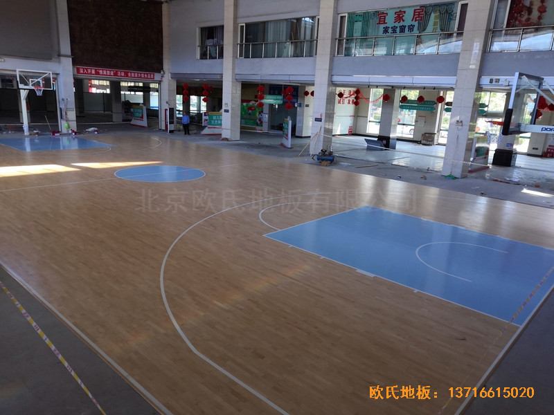 福建龍巖羅龍西路269號(hào)籃球館體育地板鋪設(shè)案例5
