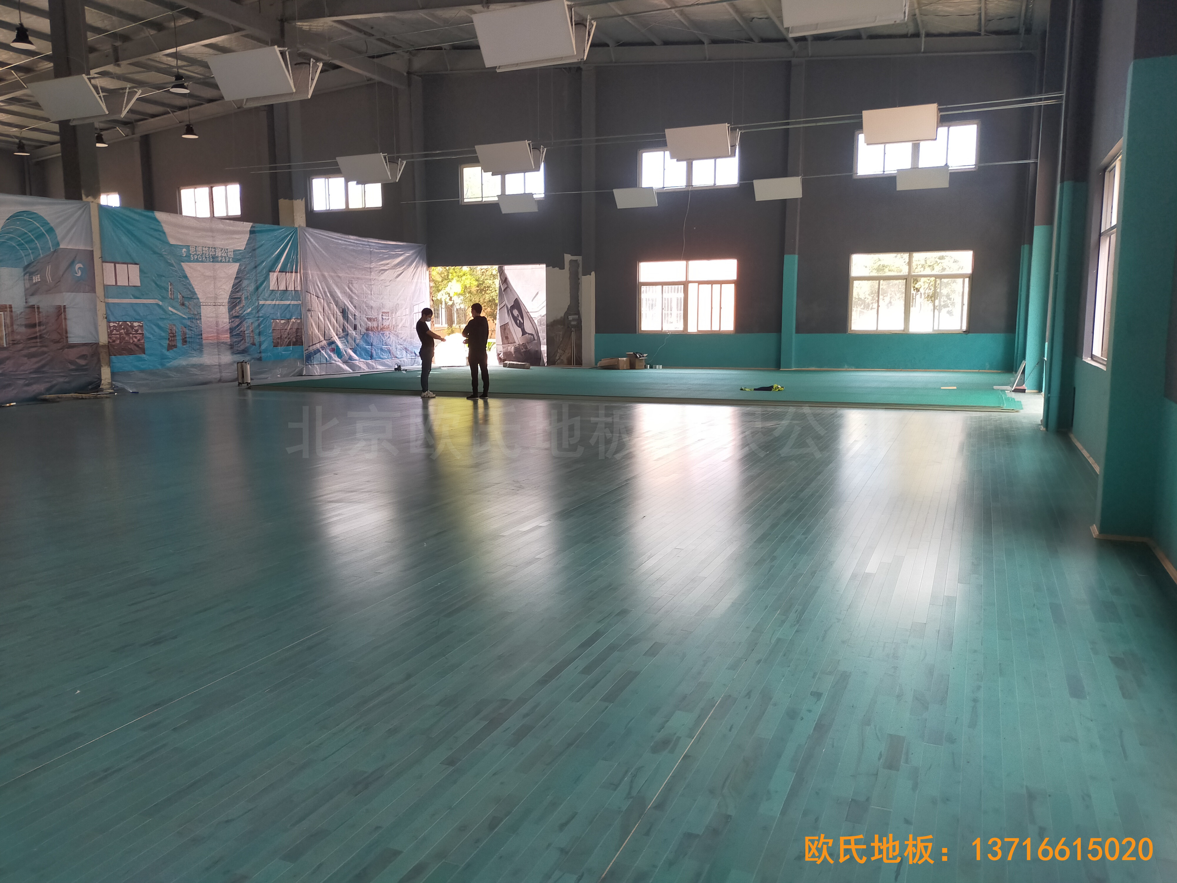 紹興柯橋群賢198文創(chuàng)園運動地板鋪設(shè)案例4