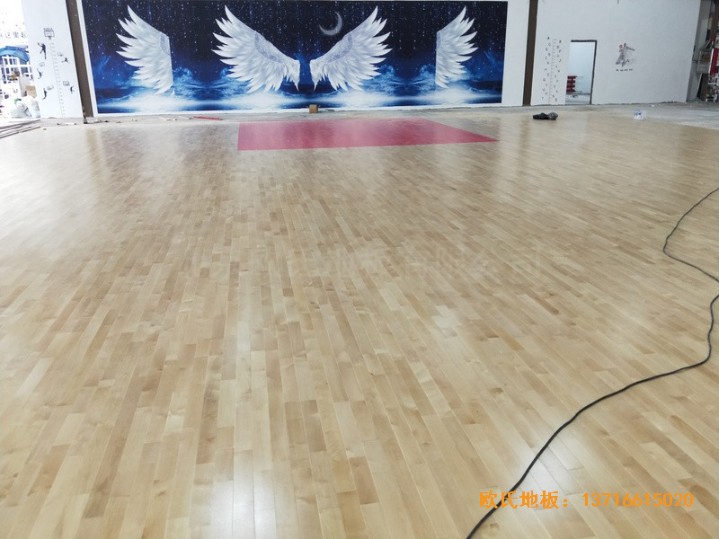 長春CBD汽車生活館籃球館運(yùn)動木地板鋪設(shè)案例4