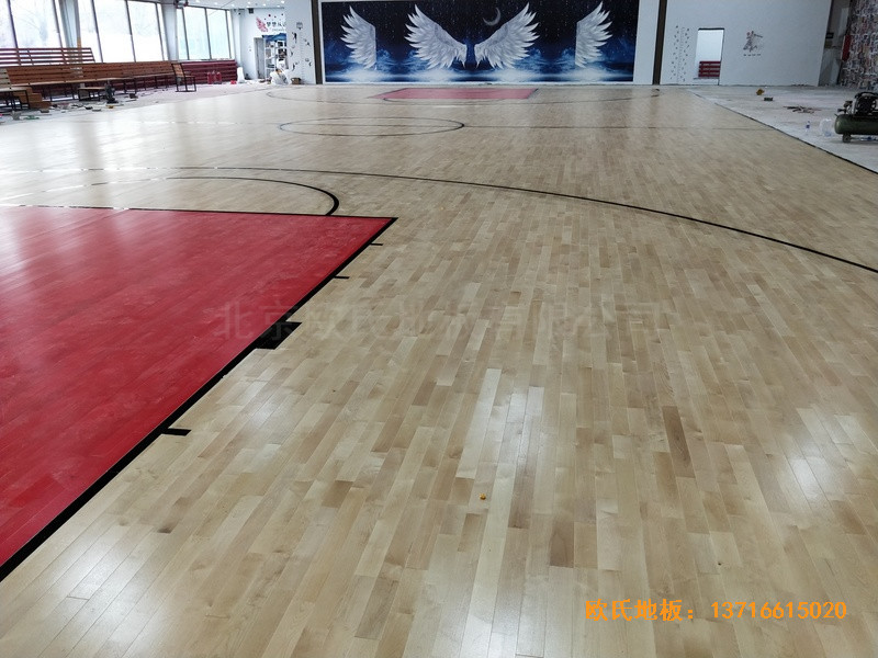 長春CBD汽車生活館籃球館運(yùn)動木地板鋪設(shè)案例5