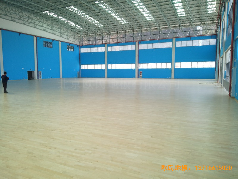 云南文山州文山學(xué)院體育館運(yùn)動(dòng)地板施工案例0