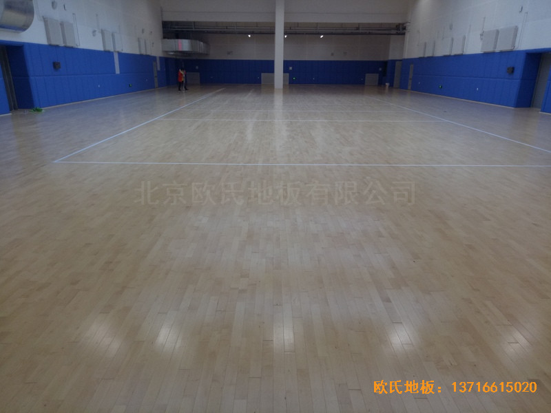 長(zhǎng)春十一高中北湖學(xué)校體育館運(yùn)動(dòng)地板鋪裝案例3