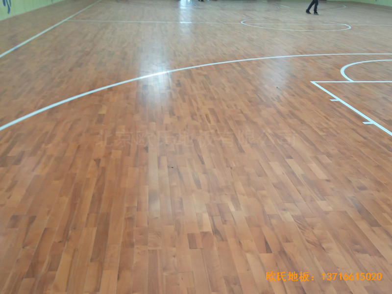陽煤集團(tuán)三礦球館運動地板施工案例1