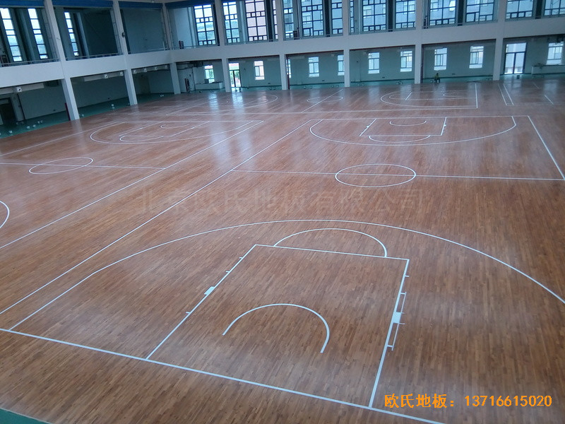 陜西安康職業(yè)技術(shù)學(xué)院籃球館運動木地板鋪裝案例5