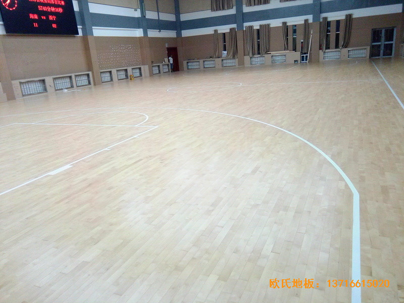 青海省稅務(wù)干部學(xué)?；@球館體育木地板鋪設(shè)案例4
