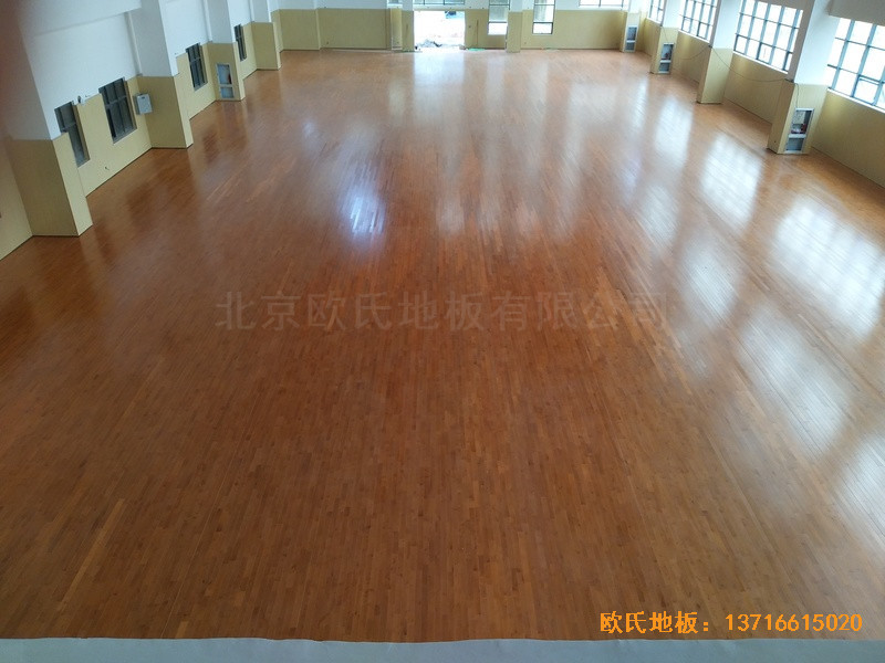 云南蒙自師范體育館運動地板鋪設(shè)案例0