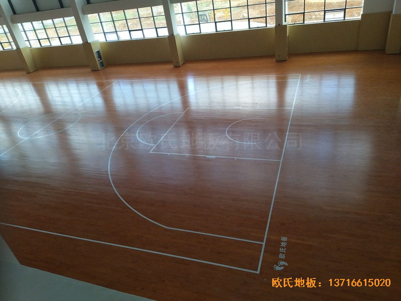 云南蒙自師范體育館運動地板鋪設(shè)案例4