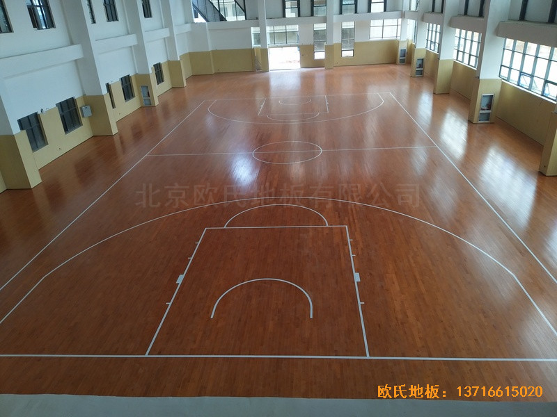 云南蒙自師范體育館運動地板鋪設(shè)案例5