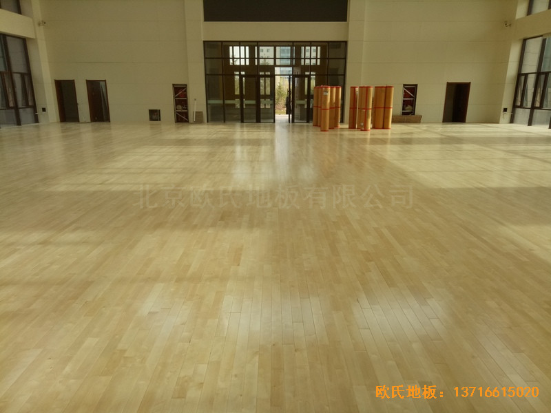 內(nèi)蒙古烏蘭察布公安局訓(xùn)練廳體育地板安裝案例5