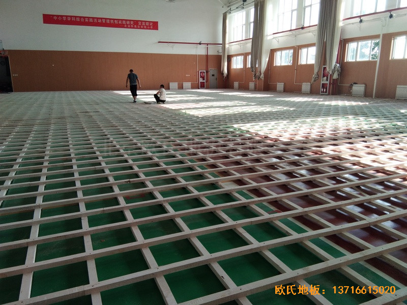 北京懷柔實驗小學籃球館運動地板安裝案例1
