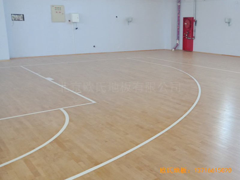 北京房山城建婁子水小學(xué)籃球館運(yùn)動(dòng)木地板鋪裝案例5