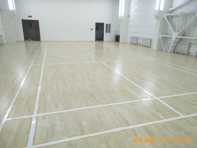 北京鐵路局供電段運(yùn)動(dòng)館體育地板安裝案例4