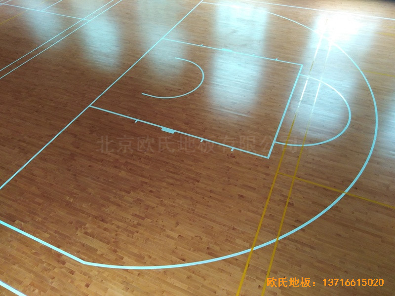 北大貴陽附屬實驗學校運動館運動地板安裝案例3