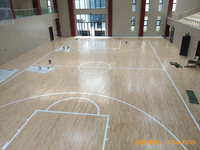 南充特戰(zhàn)訓(xùn)練基地籃球館體育地板鋪設(shè)案例5