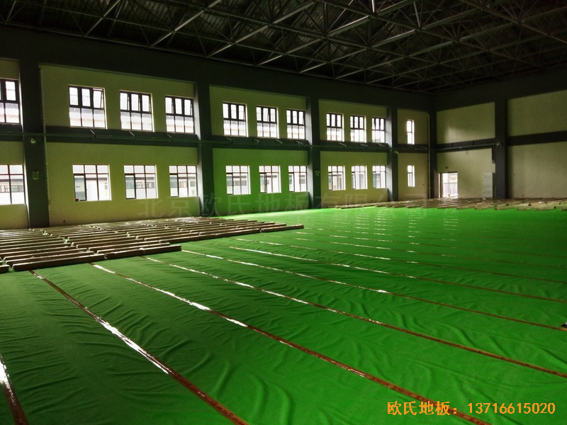 四川成都怡馨家園中學運動館運動地板鋪裝案例2