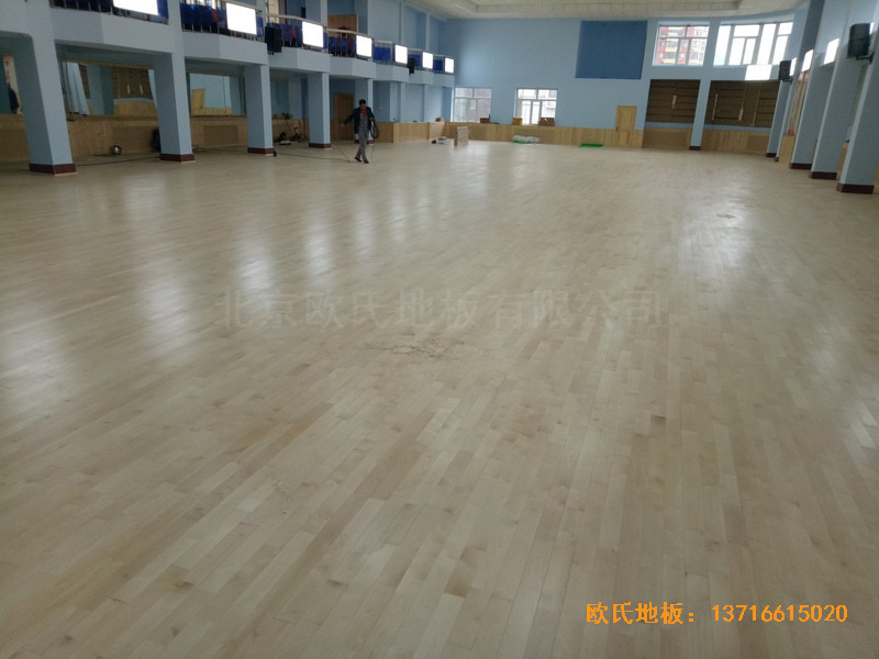 圖們鐵路運(yùn)動(dòng)館運(yùn)動(dòng)木地板施工案例4