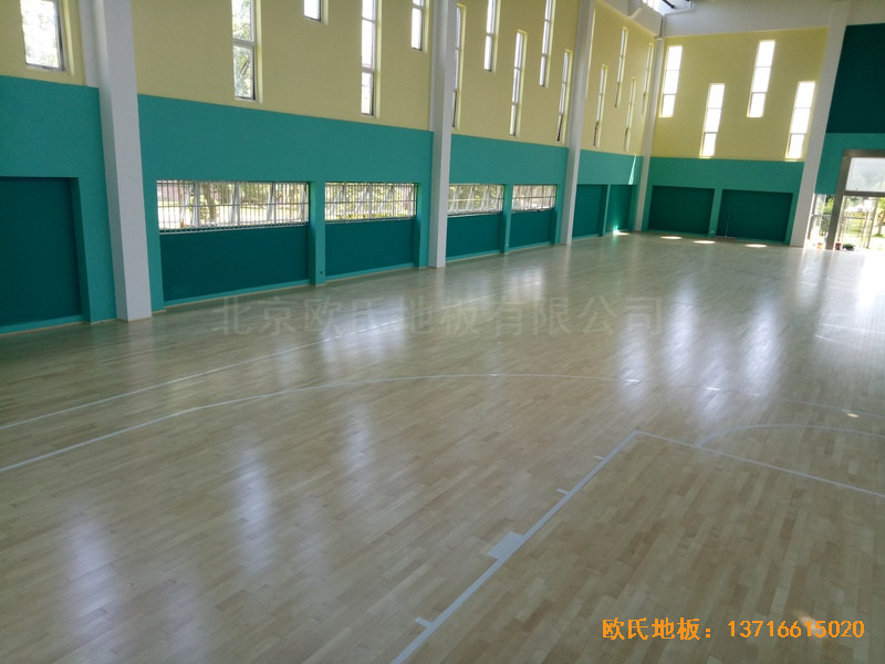 寧波至城學(xué)校籃球館運(yùn)動(dòng)木地板安裝案例4